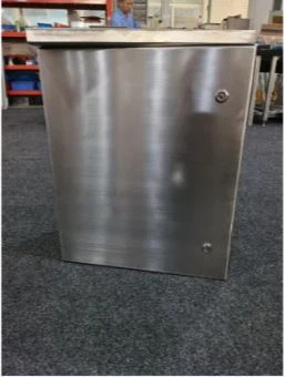 صندوق عداد معدني مثبت على الحائط